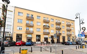 Old Town 5-Bedroom Apartment